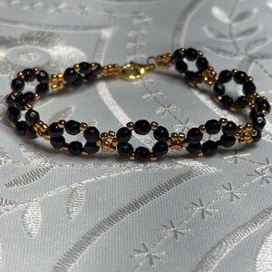 Handmade Black and Gold Tone Beaded Bracelet 7 inches